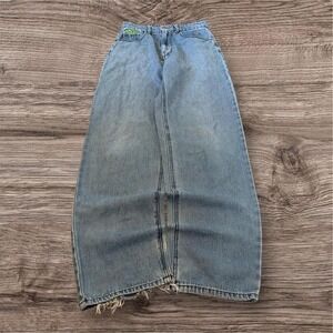 Y2K Baggy Balloon Style Embroidered Denim Jeans Super Nice Wash 26x30